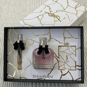 Yves Saint Laurent Mon Paris Perfume